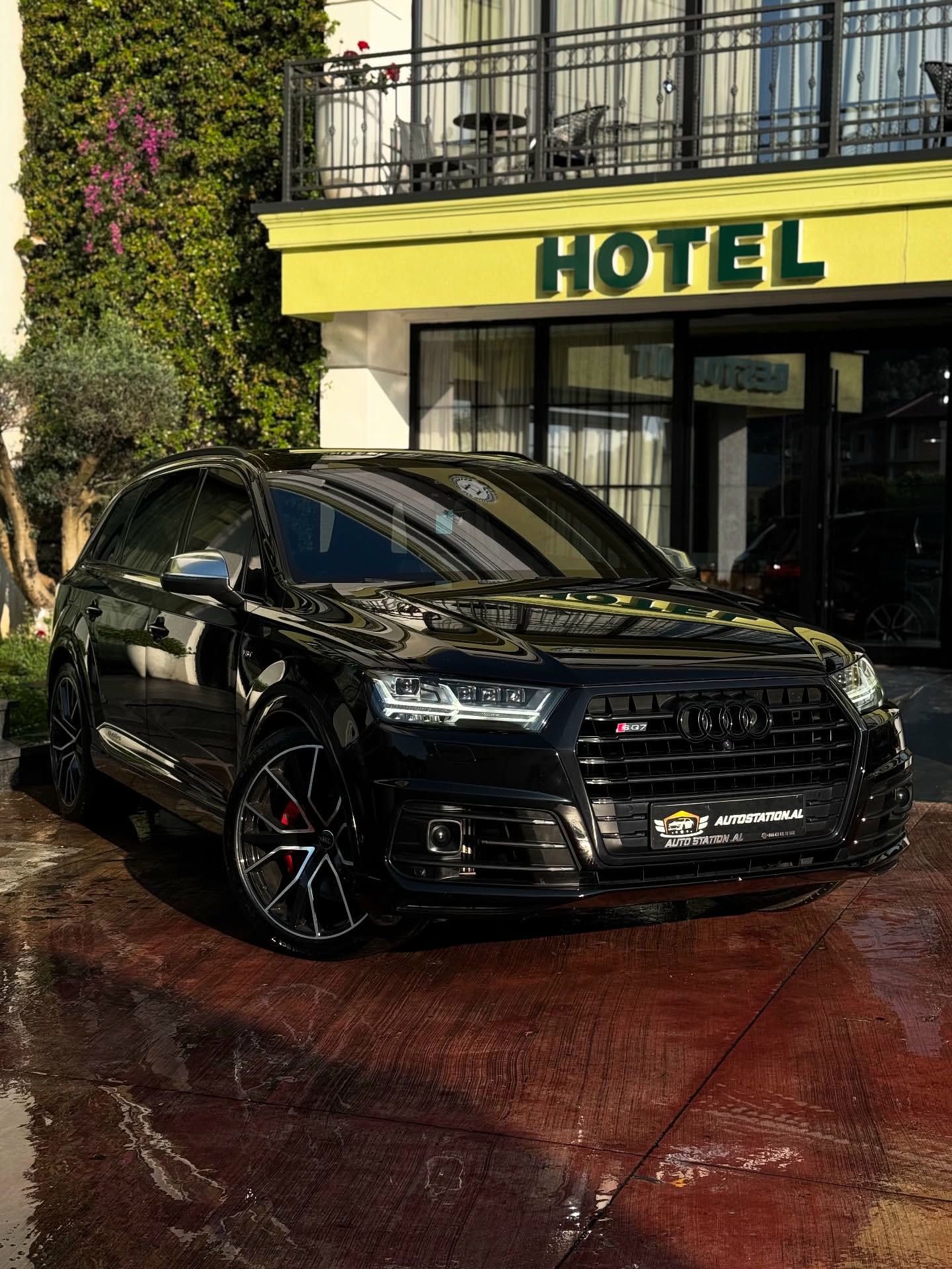 Audi SQ7 2016 - foto 1