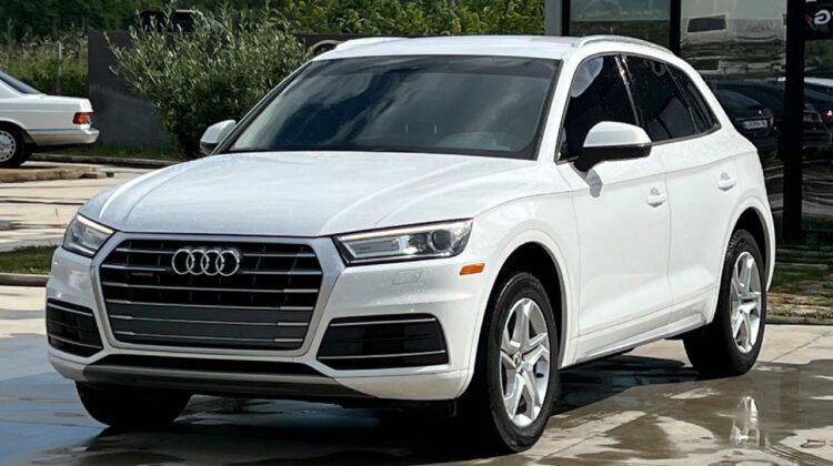 Audi Q5 2018 - foto 1