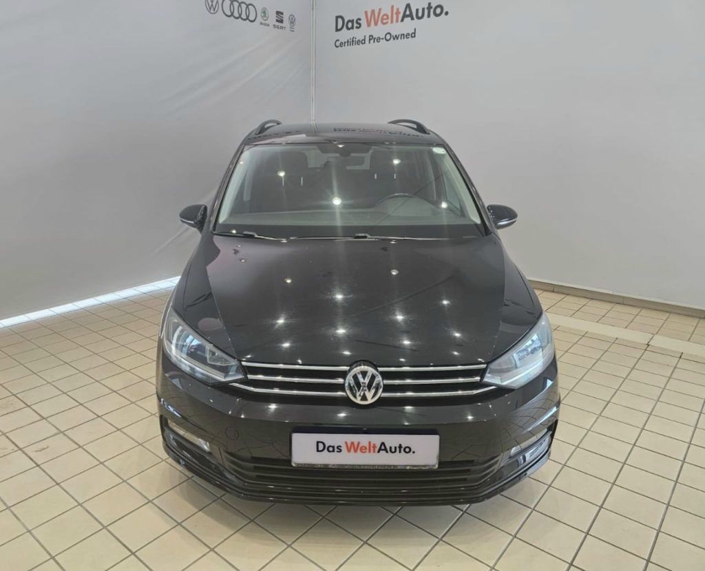 Volkswagen Touran 2015 - foto 1