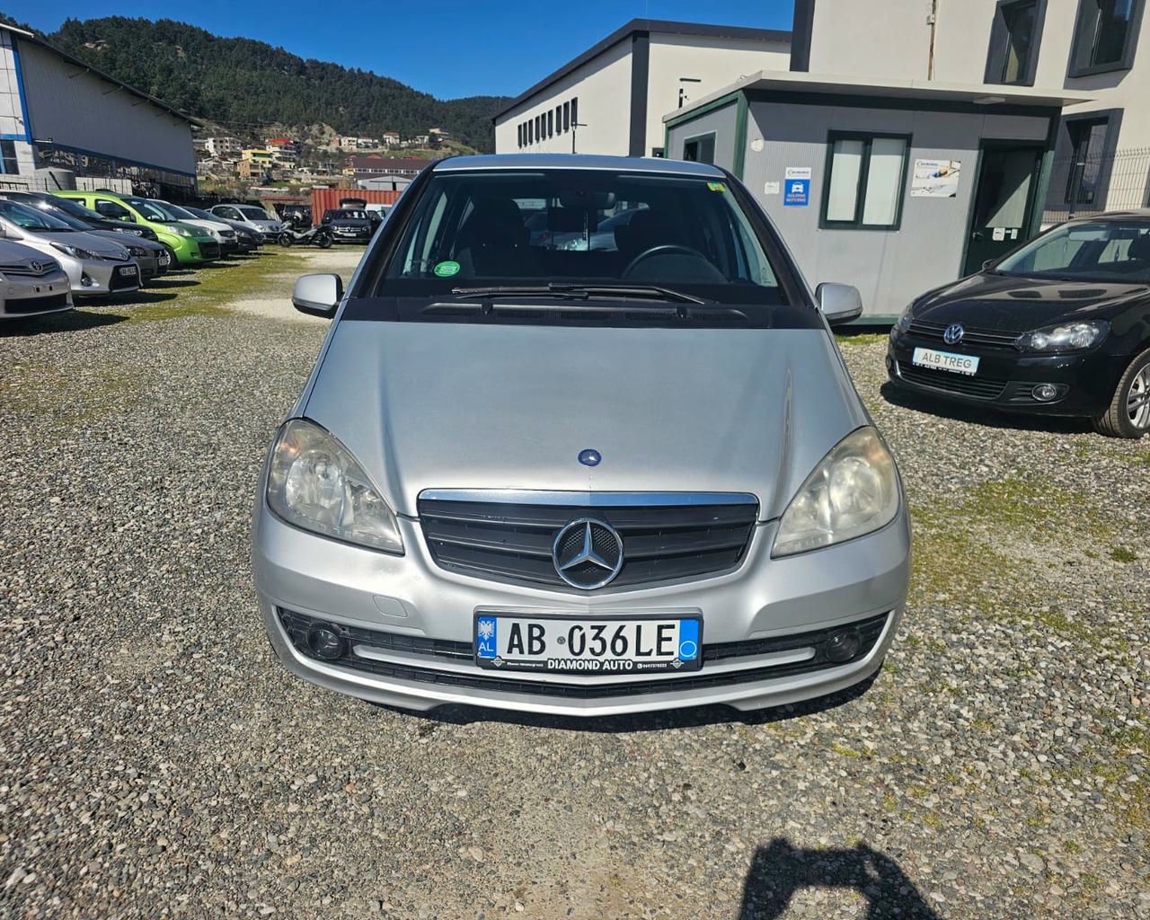 Mercedes-Benz A-Class 2010 - foto 1