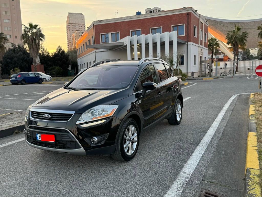Ford Kuga 2012 - foto 1