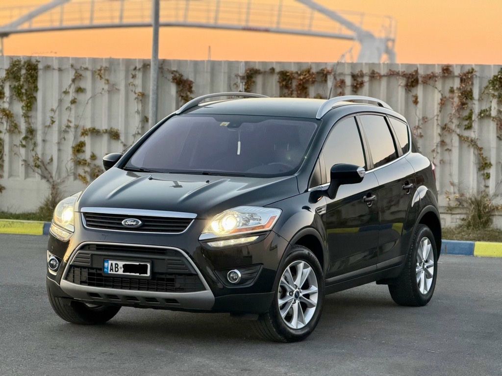 Ford Kuga 2012 - foto 1