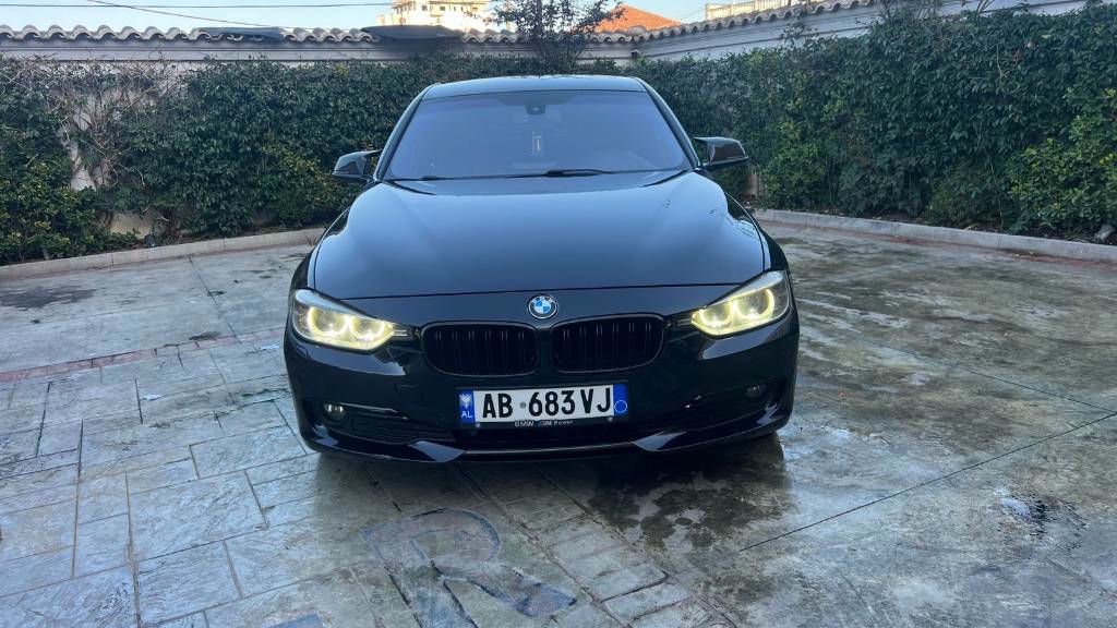 BMW 3 Series 2014 - foto 1