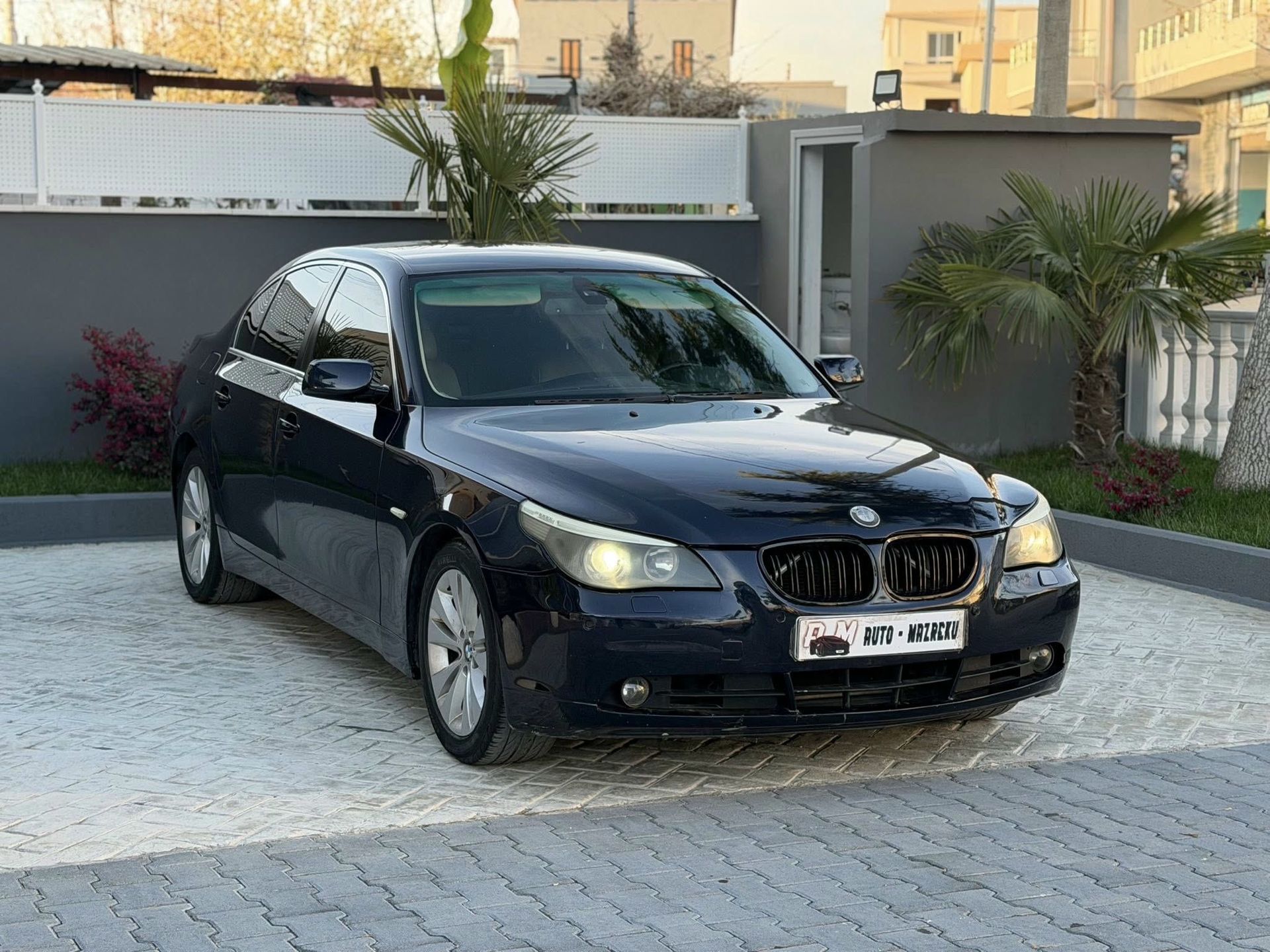 BMW 5 Series 2005 - foto 1