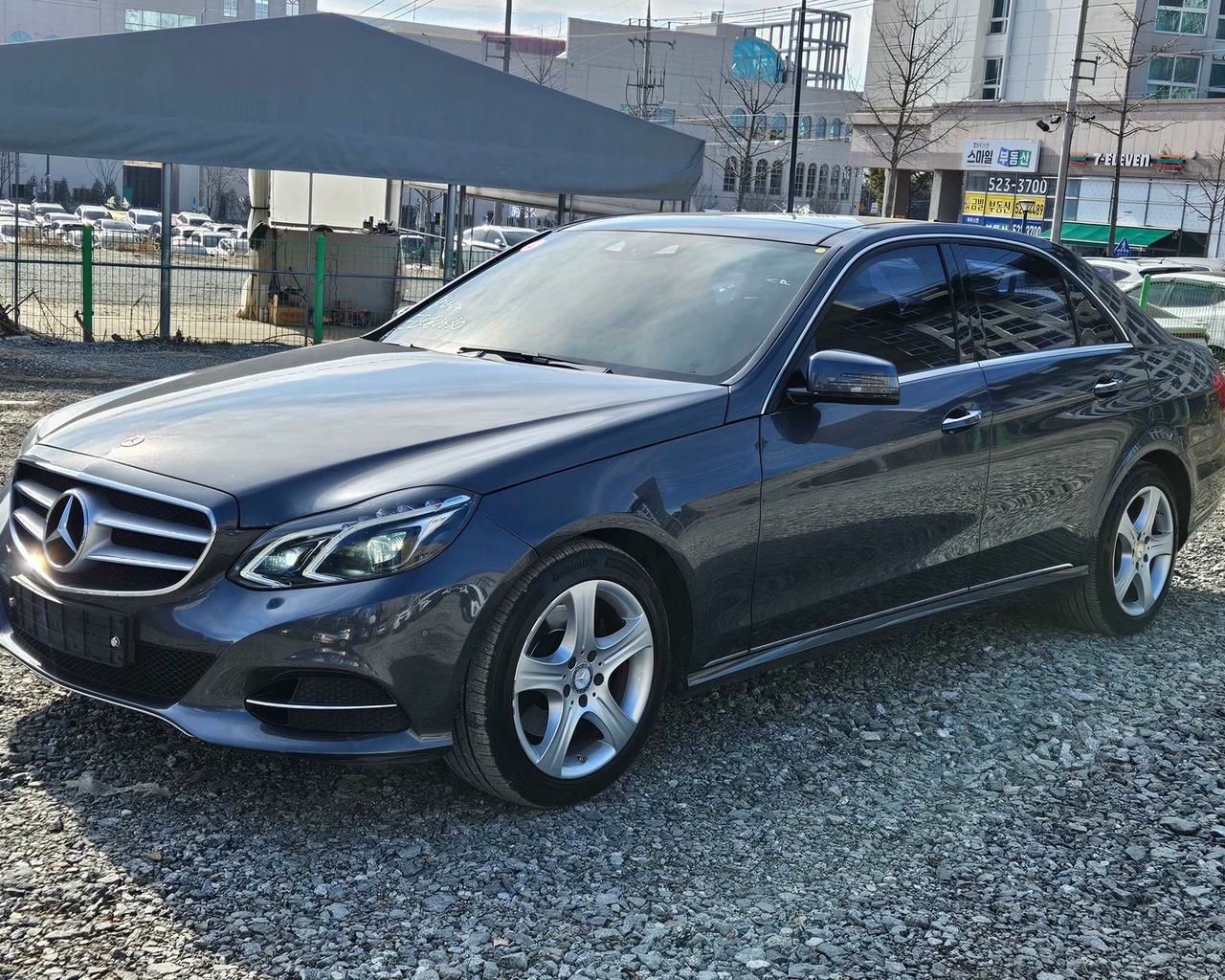 Mercedes-Benz E-Class 2014 - foto 1