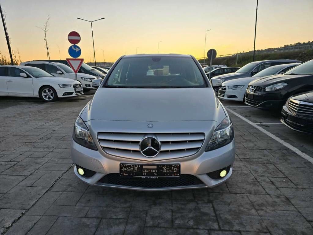 Mercedes-Benz B-Class 2012 - foto 1