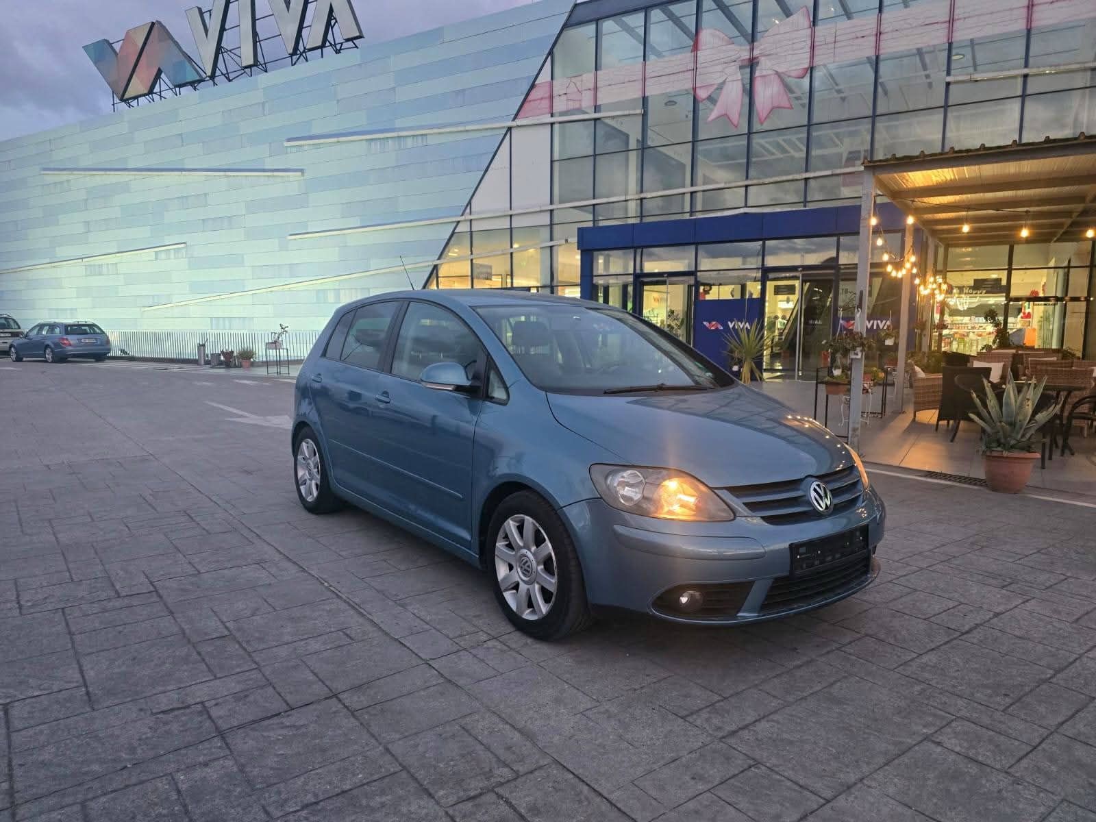 Volkswagen Golf 2006 - foto 1