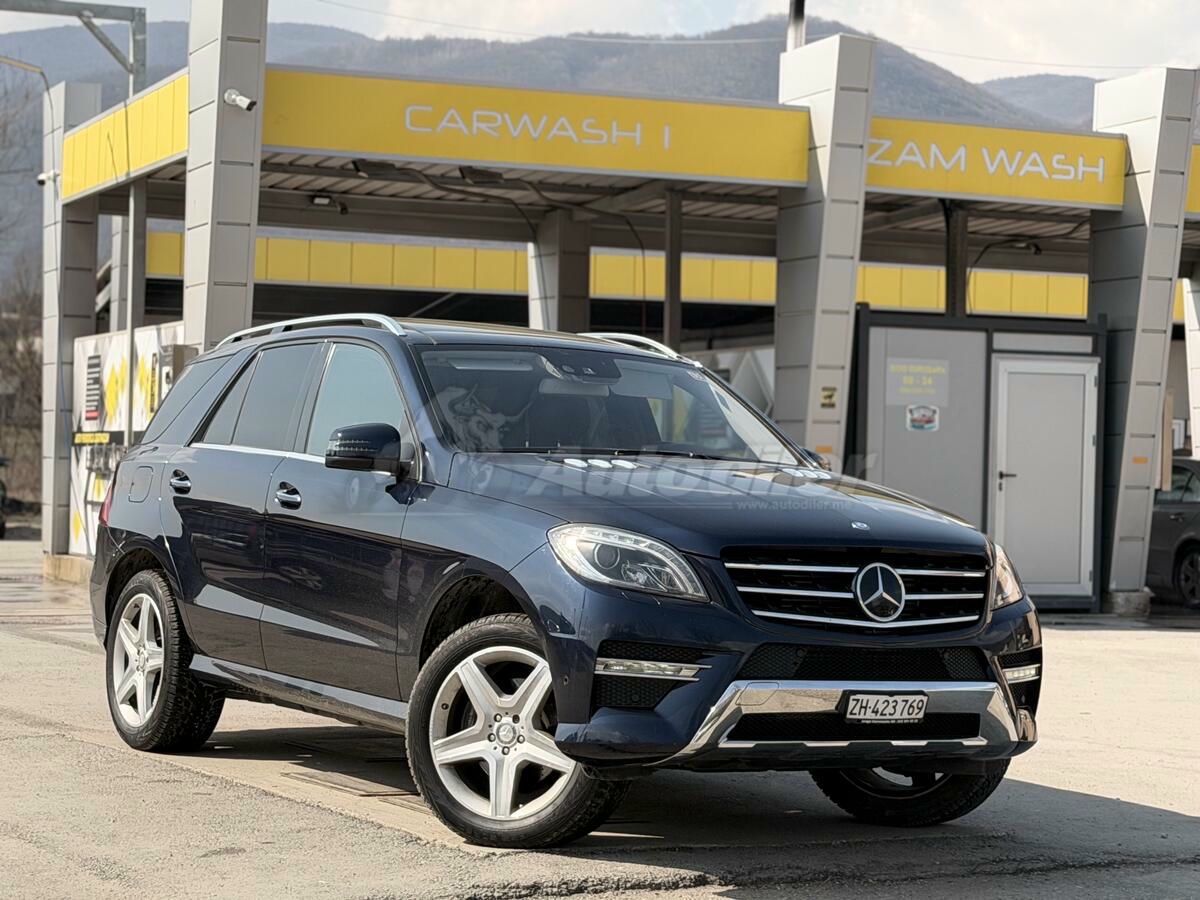 Mercedes-Benz ML-Class 2012 - foto 1