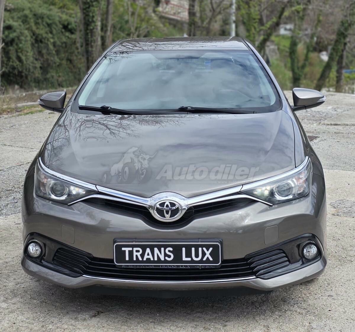 Toyota Auris 2017 - foto 1