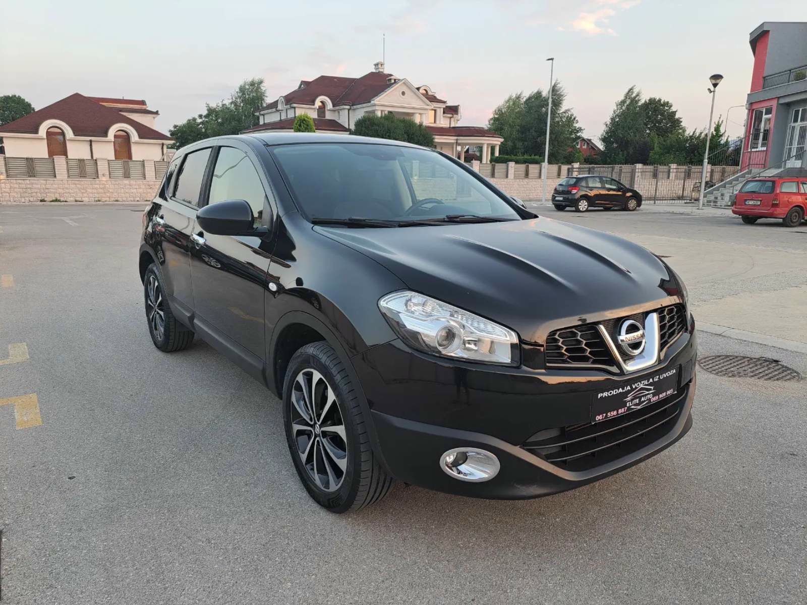 Nissan Qashqai 2010 - foto 1