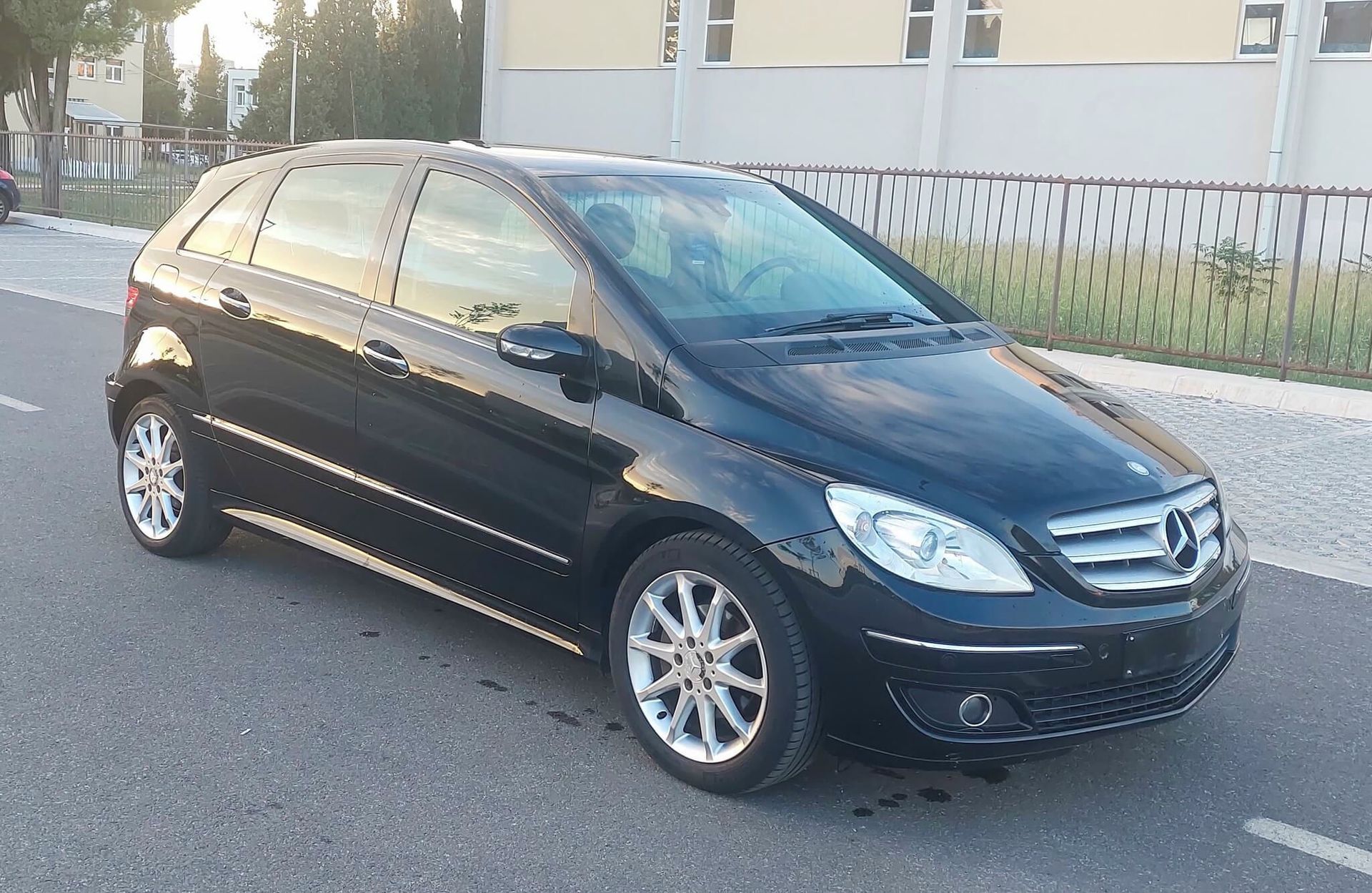 Mercedes-Benz B-Class 2008 - foto 1