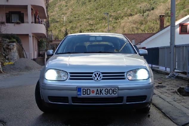 Volkswagen Golf 2002 - foto 1