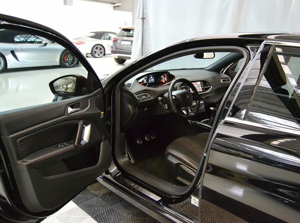 Peugeot 308 2019 - foto 1