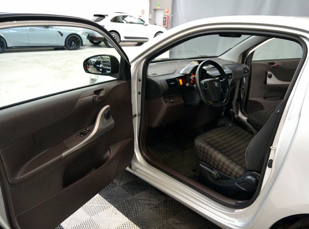 Toyota iQ 2010 - foto 1