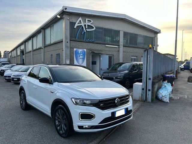 Volkswagen T-Roc 2021 - foto 1