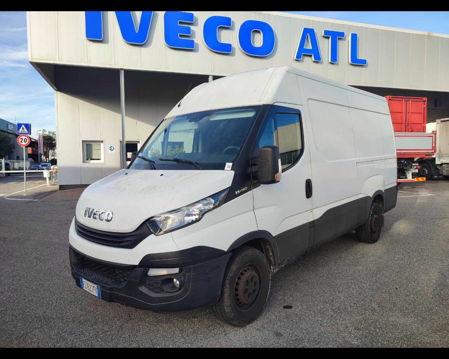 Iveco DAILY 2017 - foto 1