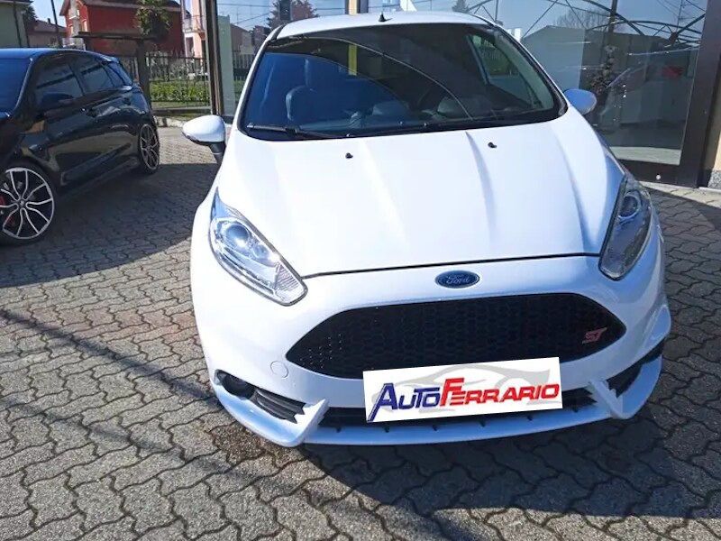 Ford Fiesta 2016 - foto 1