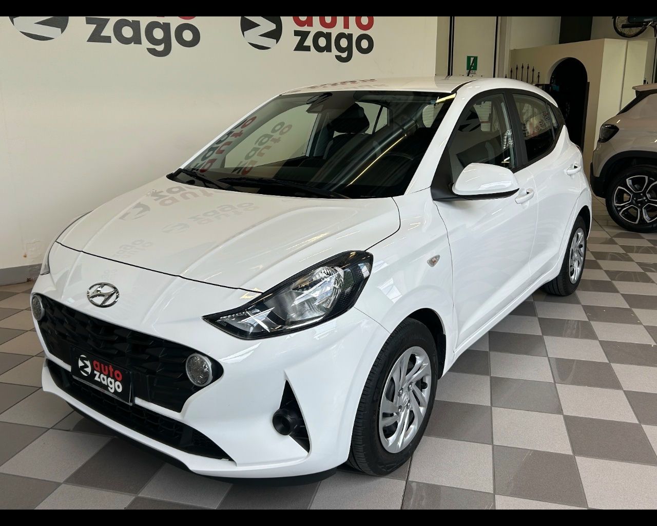Hyundai i10 2023 - foto 1