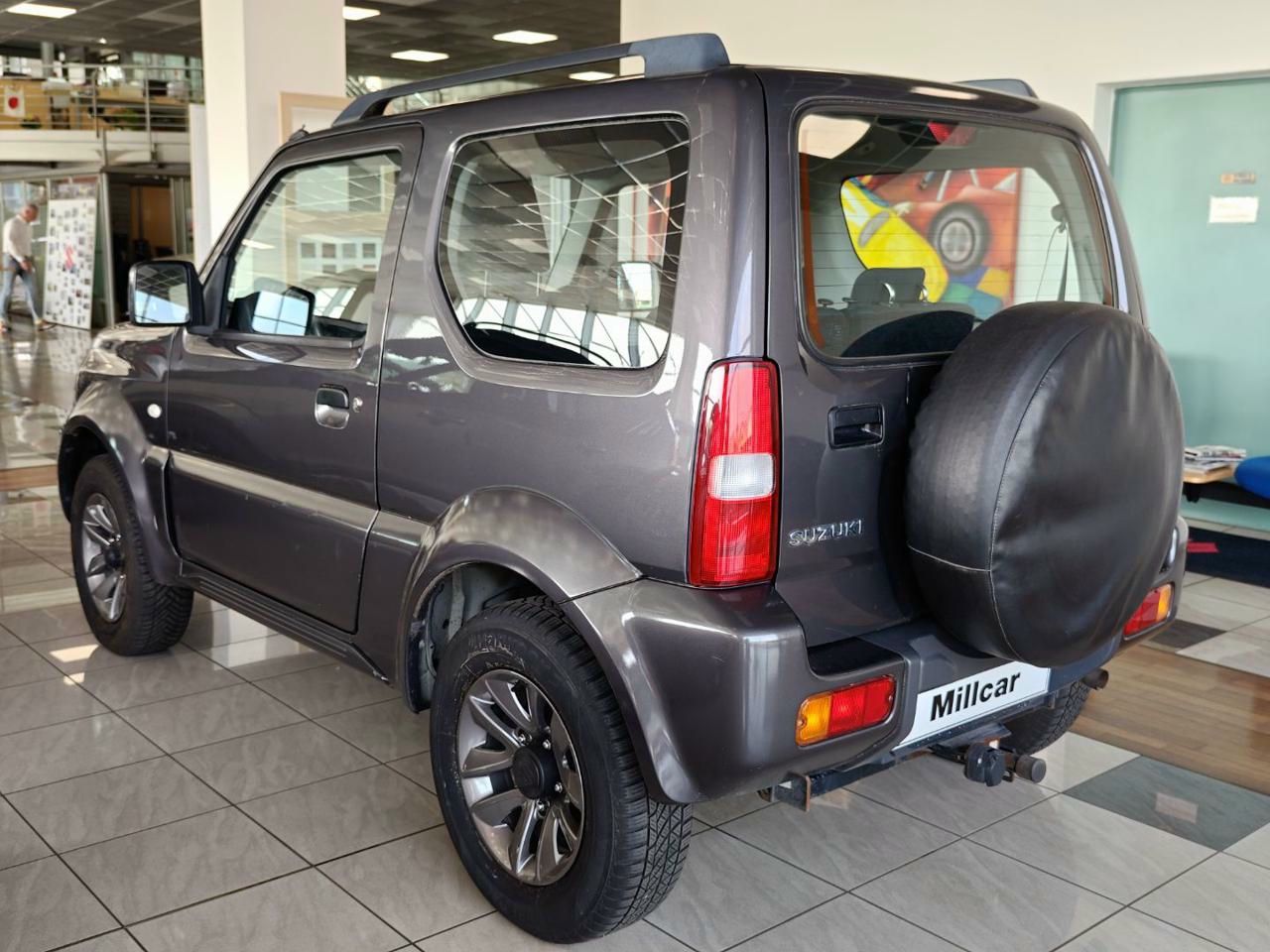 Suzuki Jimny 2014 - foto 1