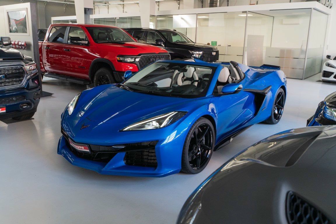 Corvette C8 2025 - foto 1