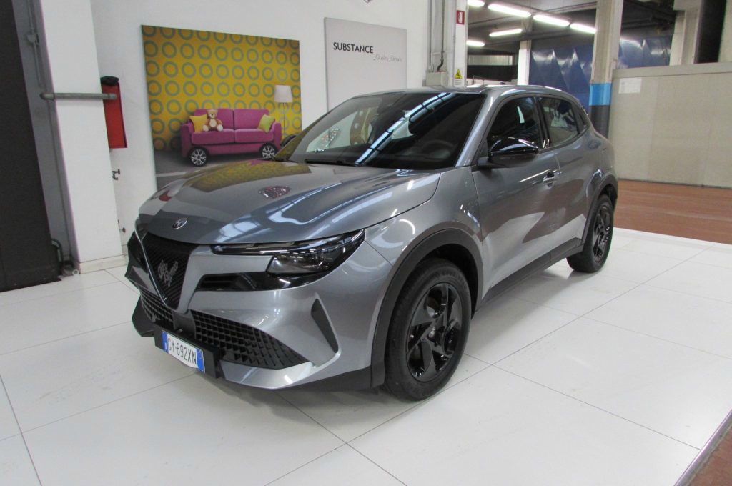 Alfa Romeo Junior 2025 - foto 1