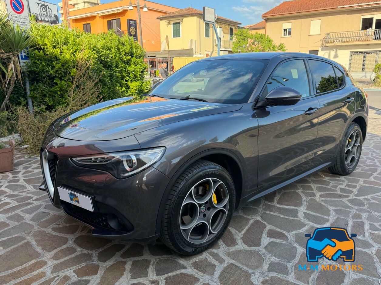 Alfa Romeo Stelvio 2018 - foto 1