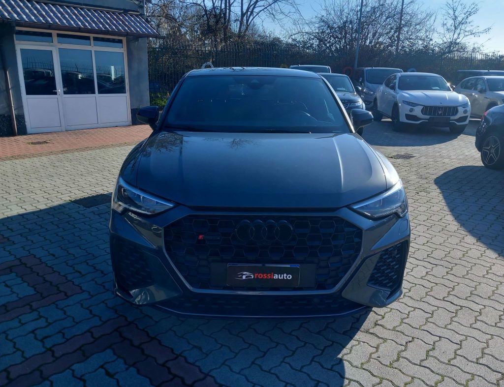 Audi RS Q3 2023 - foto 1