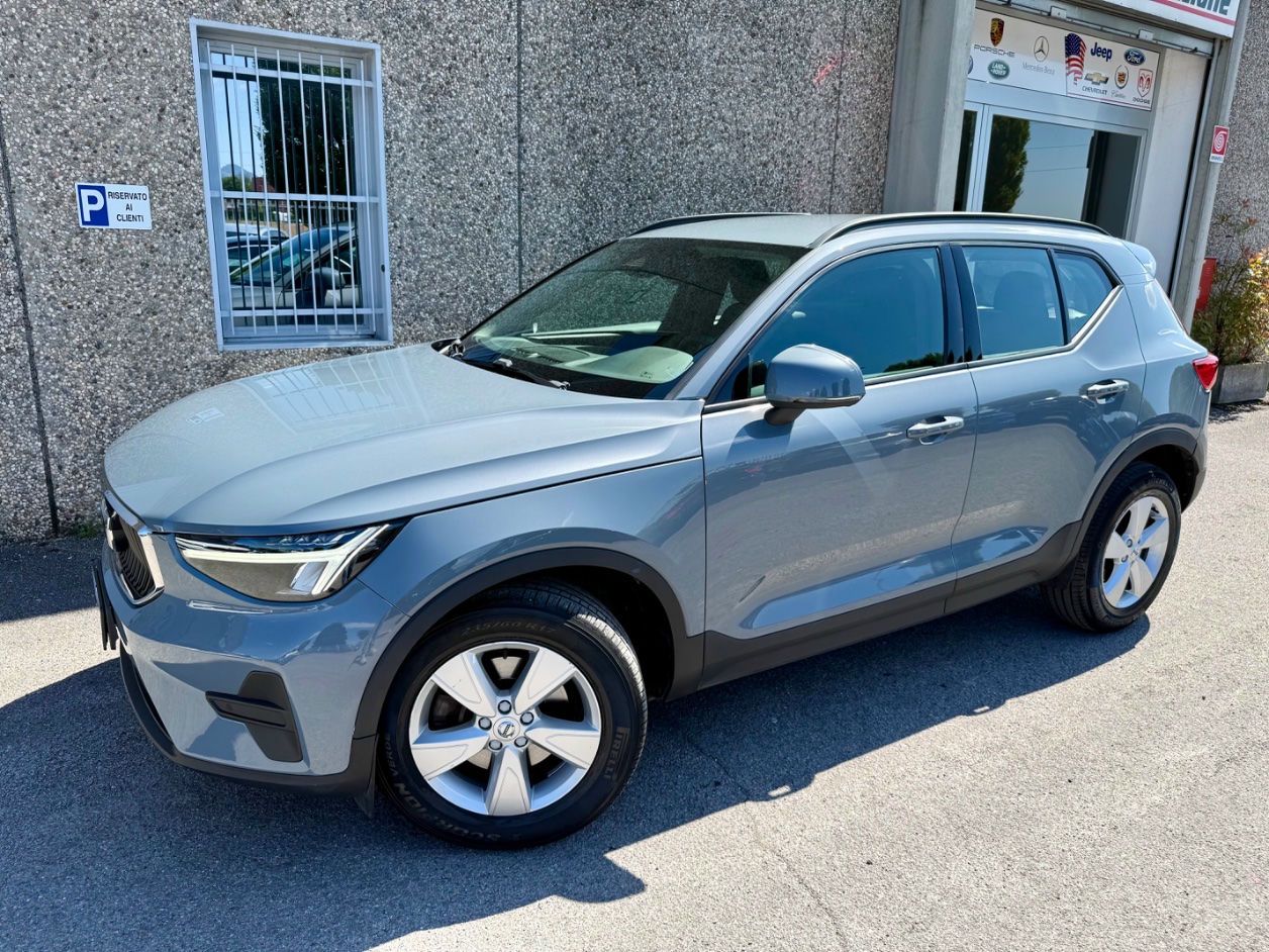 Volvo XC40 2022 - foto 1