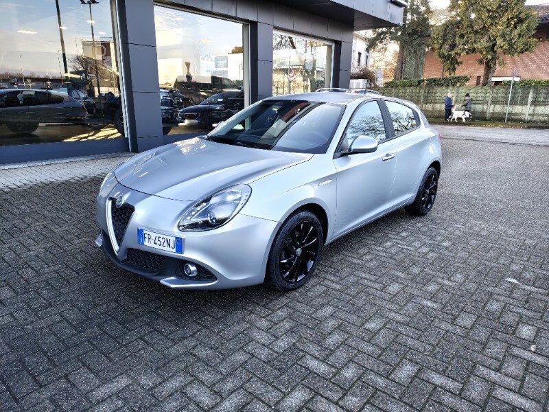 Alfa Romeo Giulietta 2018 - foto 1