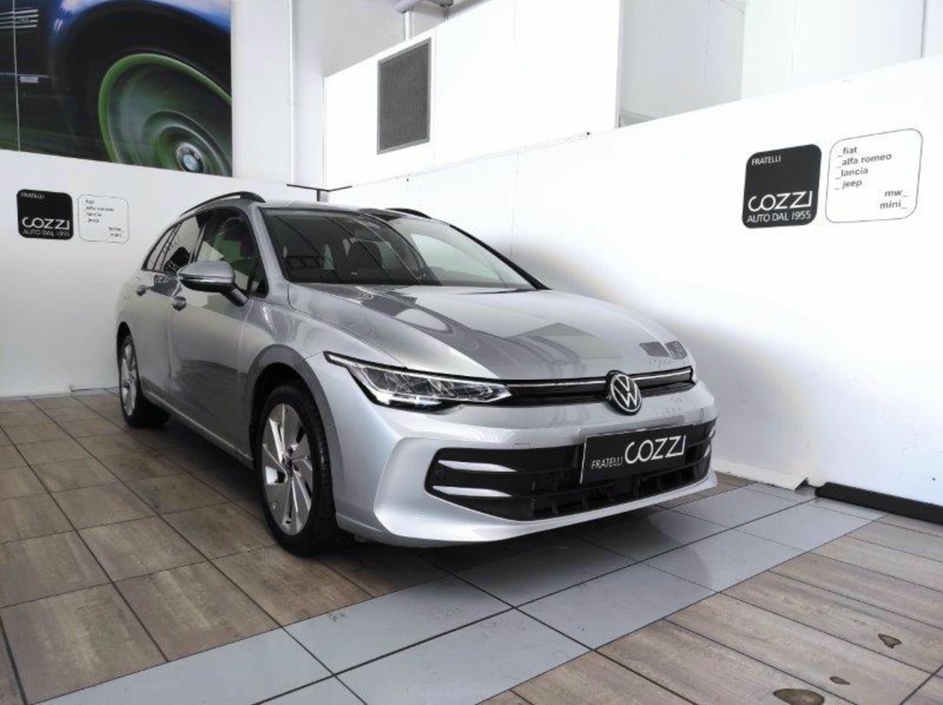 Volkswagen Golf Variant 2025 - foto 1