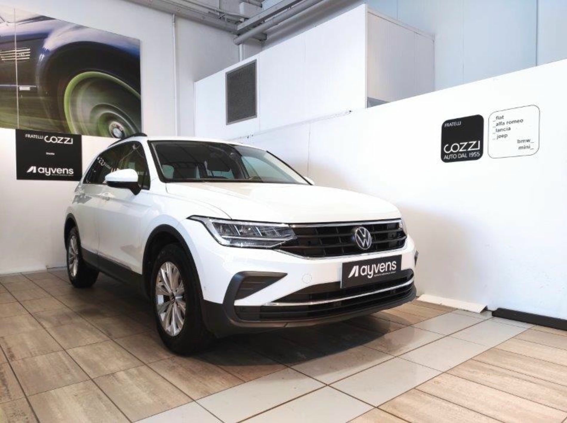 Volkswagen Tiguan 2023 - foto 1