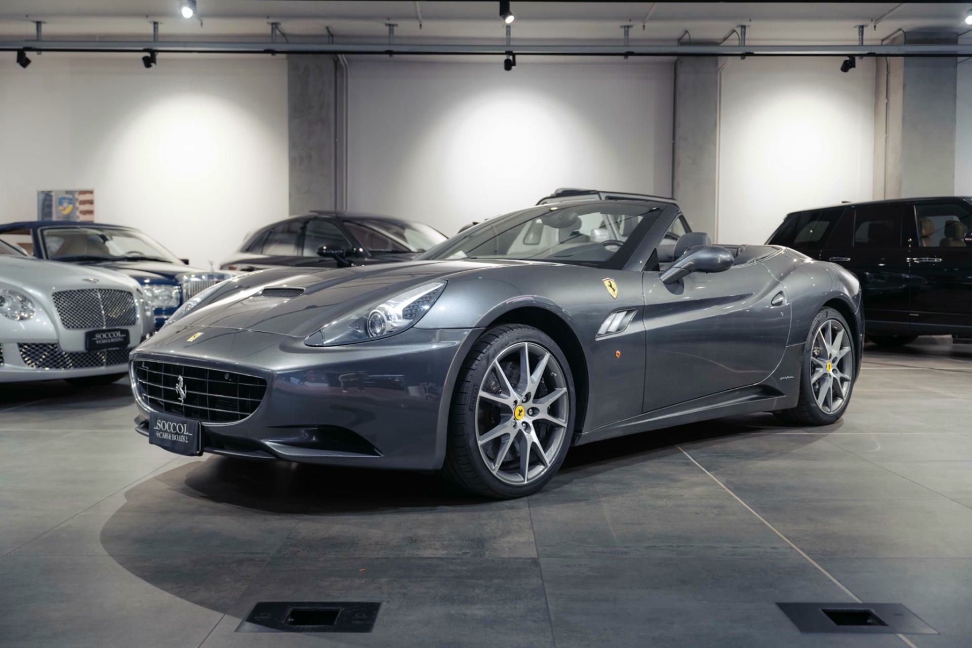 Ferrari California 2010 - foto 1