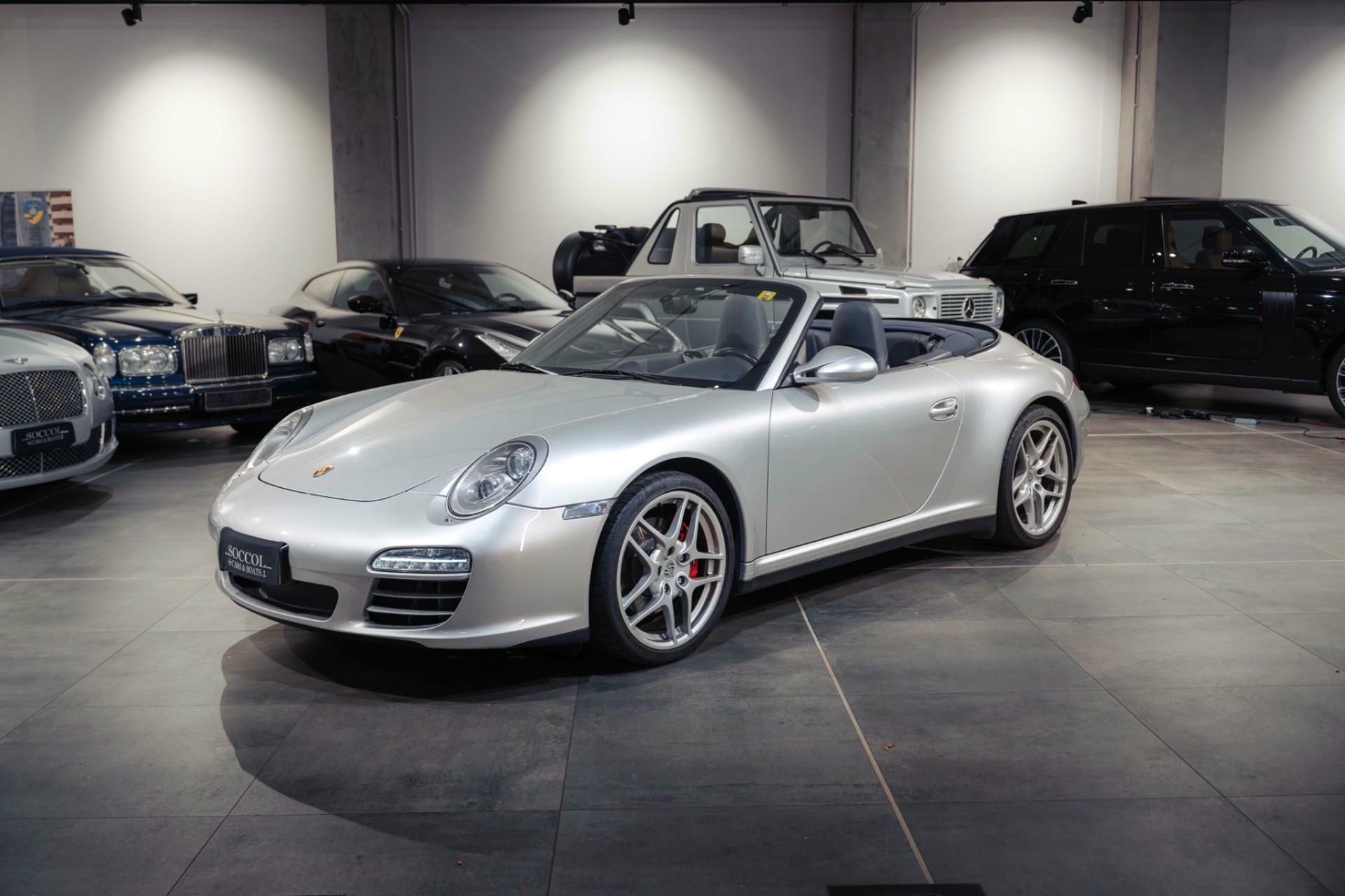 Porsche 911 2009 - foto 1