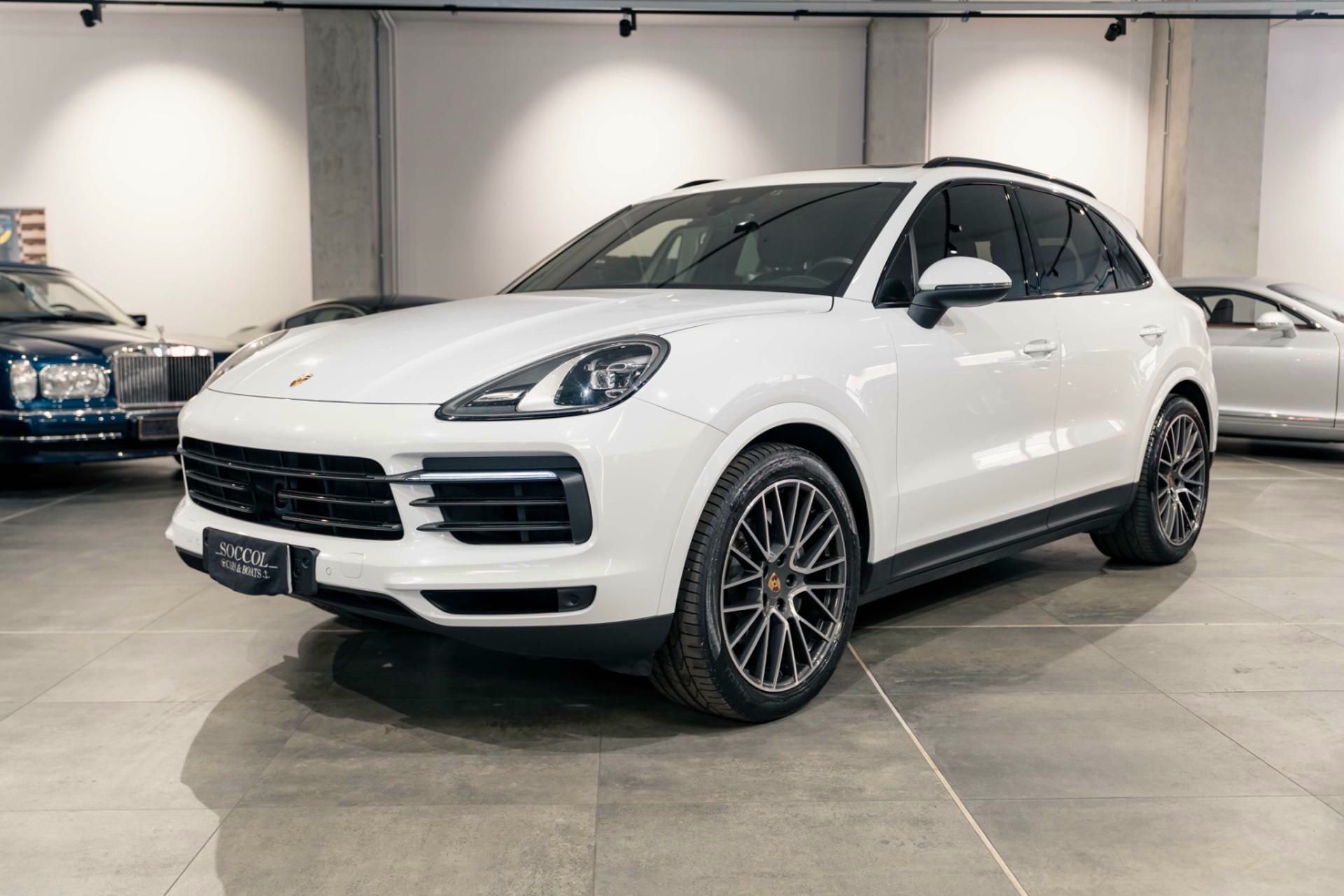 Porsche Cayenne 2020 - foto 1