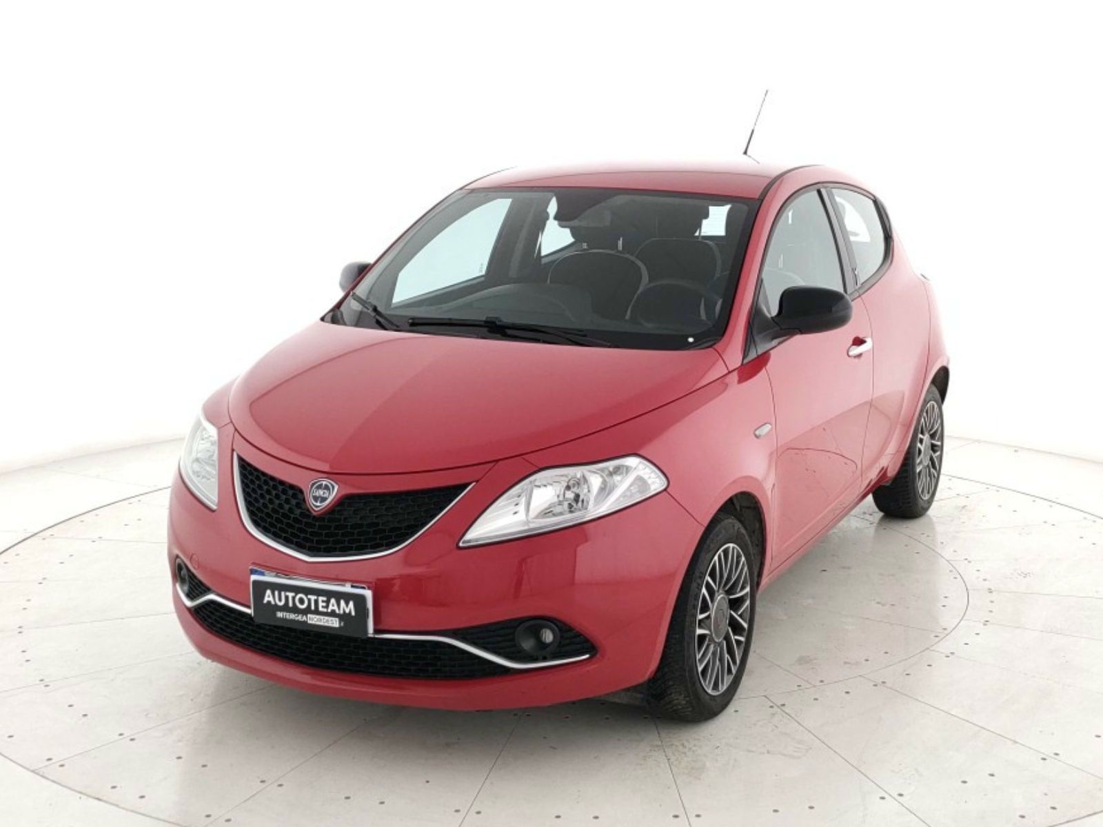 Lancia Ypsilon 2016 - foto 1