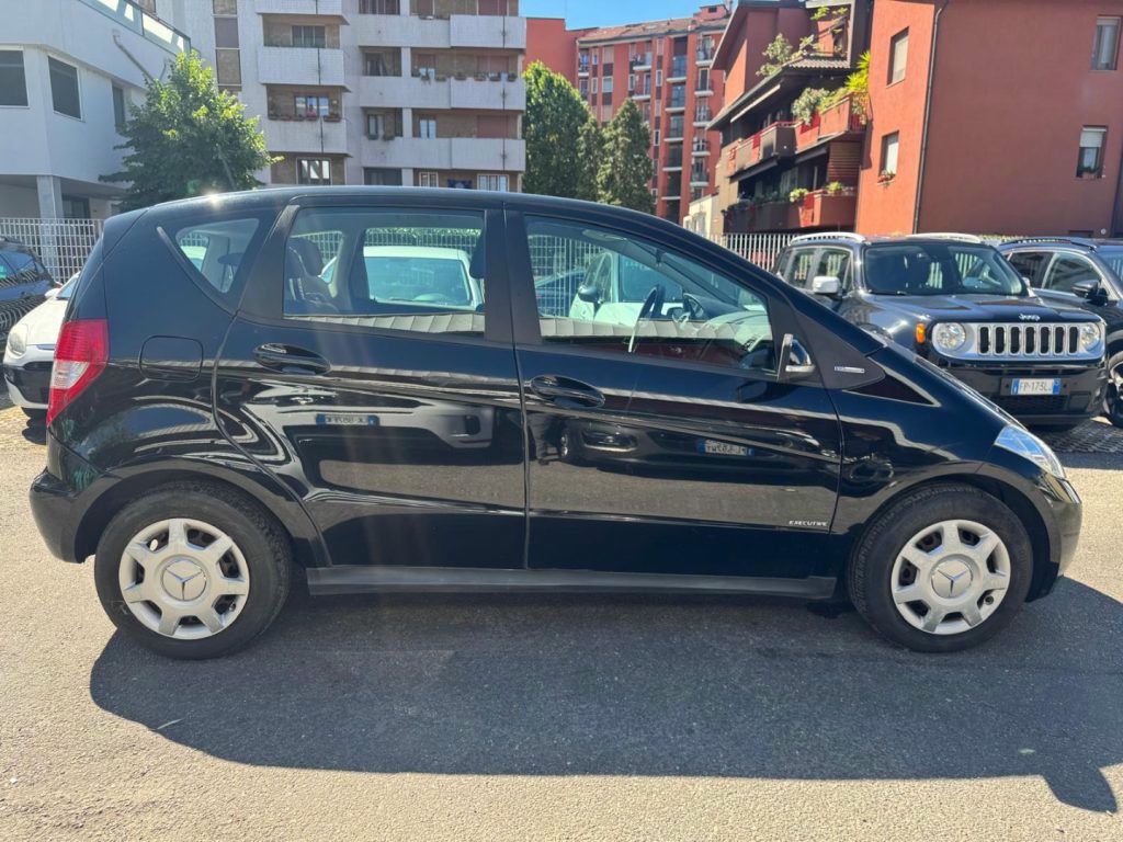 MERCEDES BENZ Typ 170 2011 - foto 1