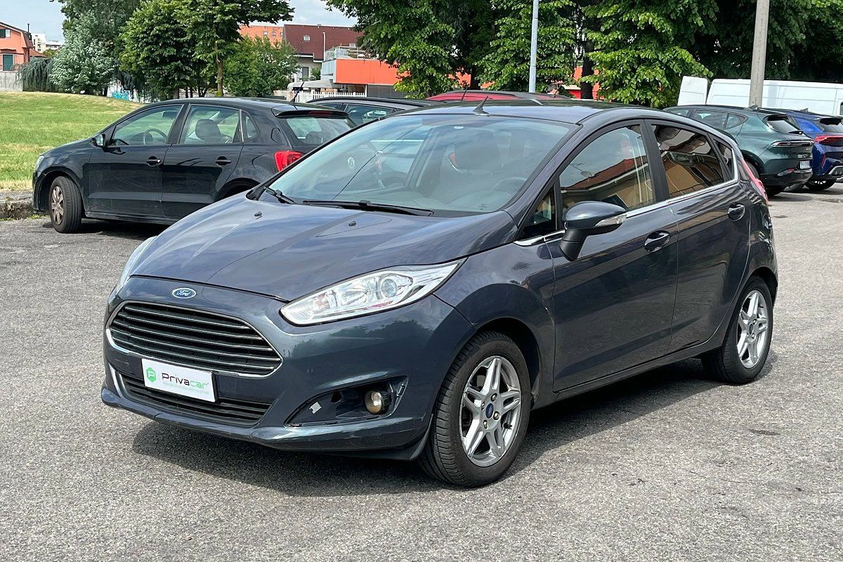 Ford Fiesta 2014 - foto 1
