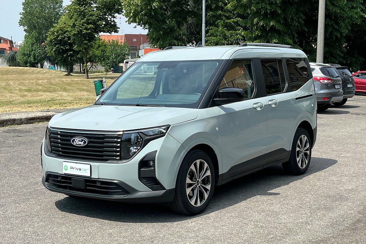 Ford Tourneo Courier 2024 - foto 1
