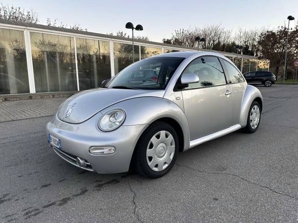 Volkswagen New Beetle 2000 - foto 1