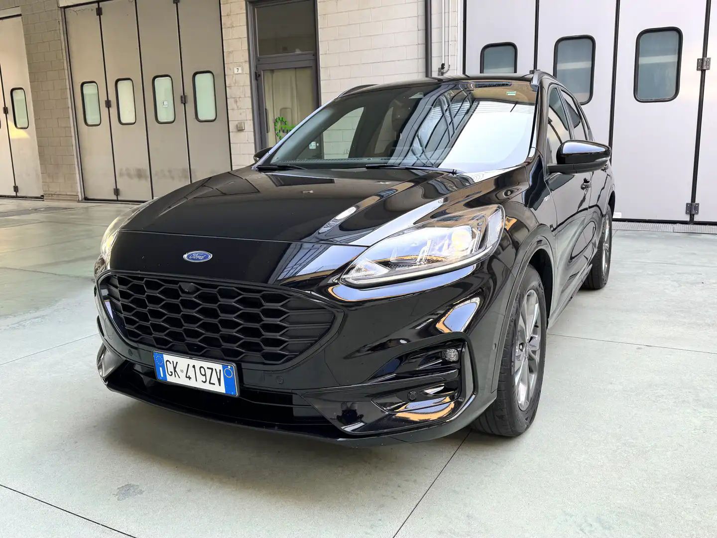 Ford Kuga 2022 - foto 1