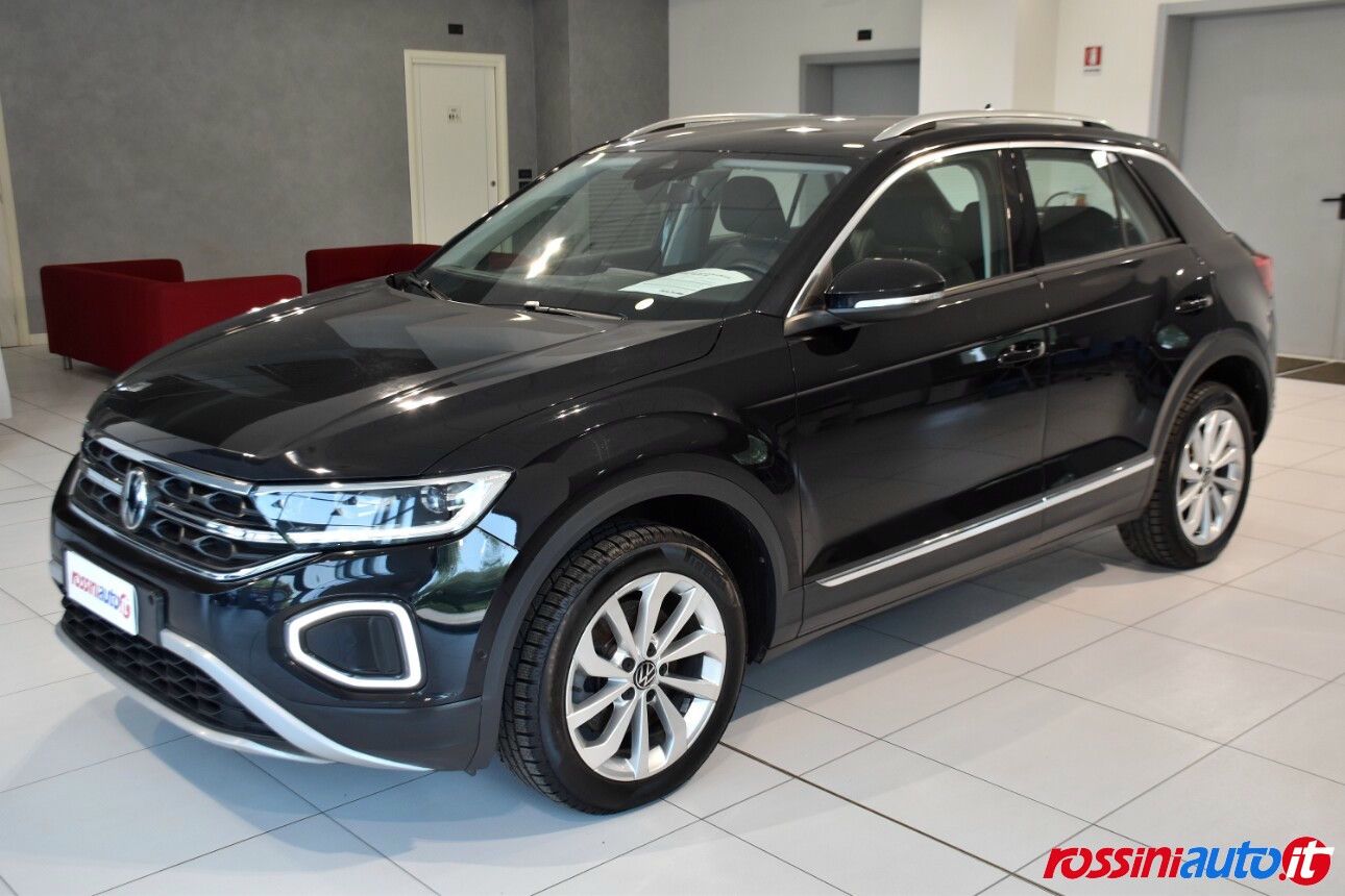 Volkswagen T-Roc 2022 - foto 1