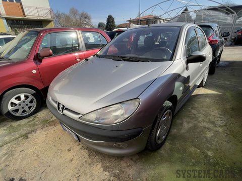 Peugeot 206 2002 - foto 1