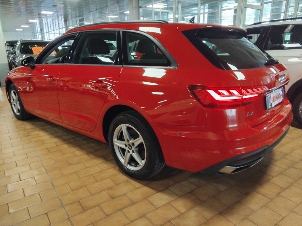 Audi A4 2021 - foto 1