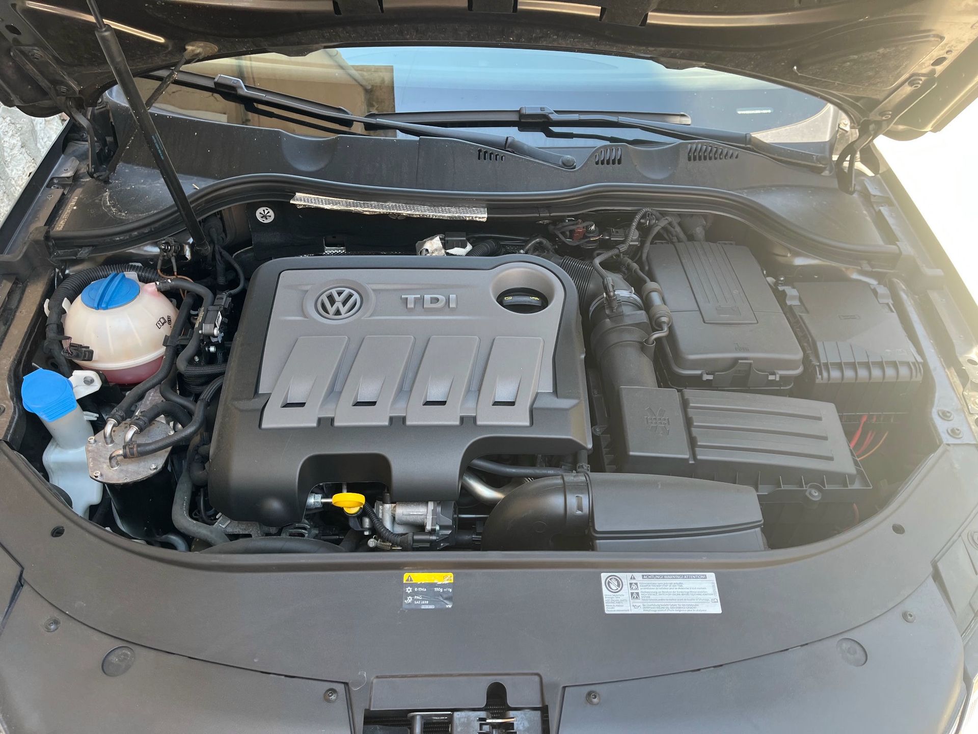 VOLKSWAGEN Passat 2014 - foto 1
