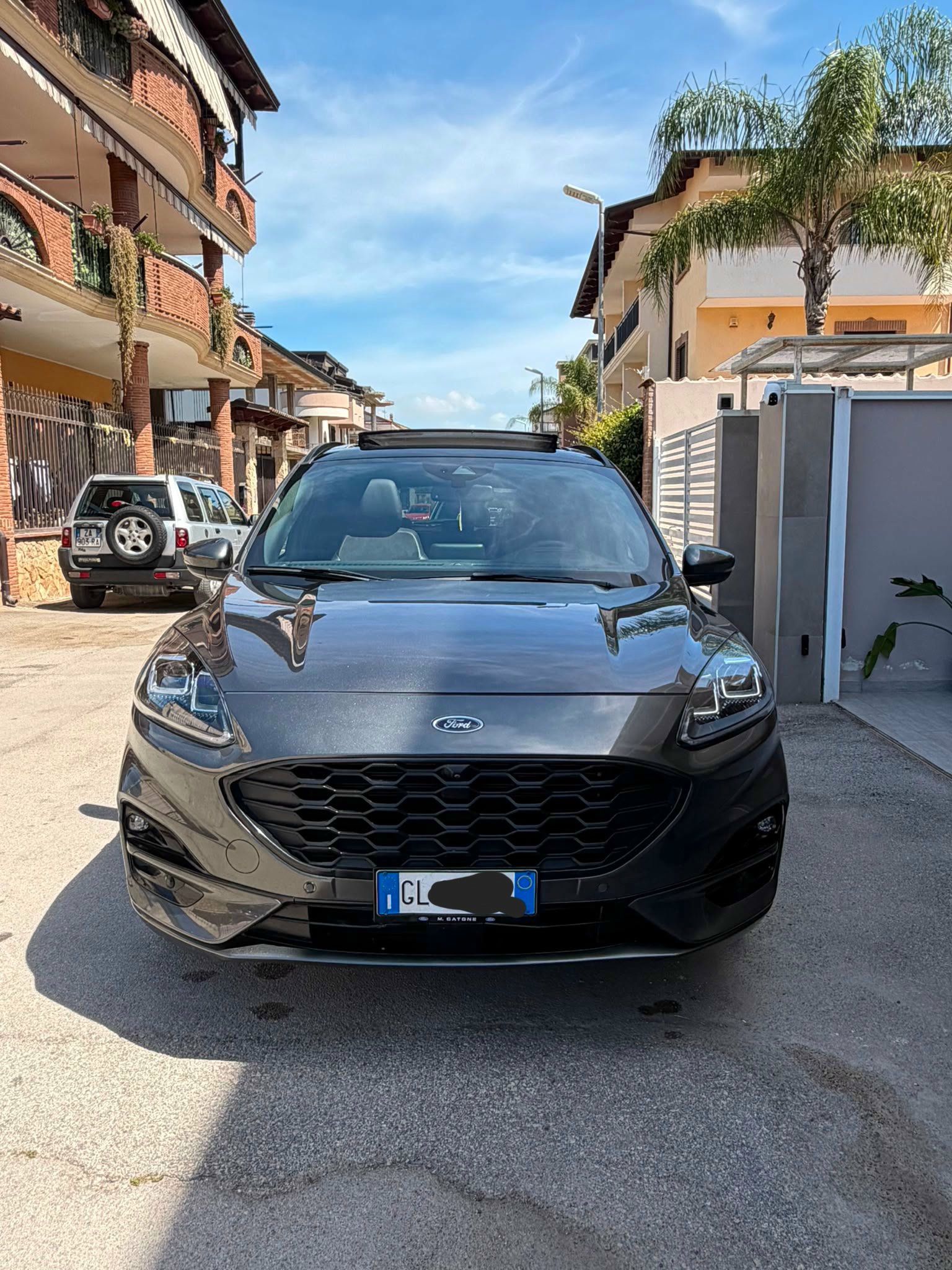 FORD Kuga 2022 - foto 1