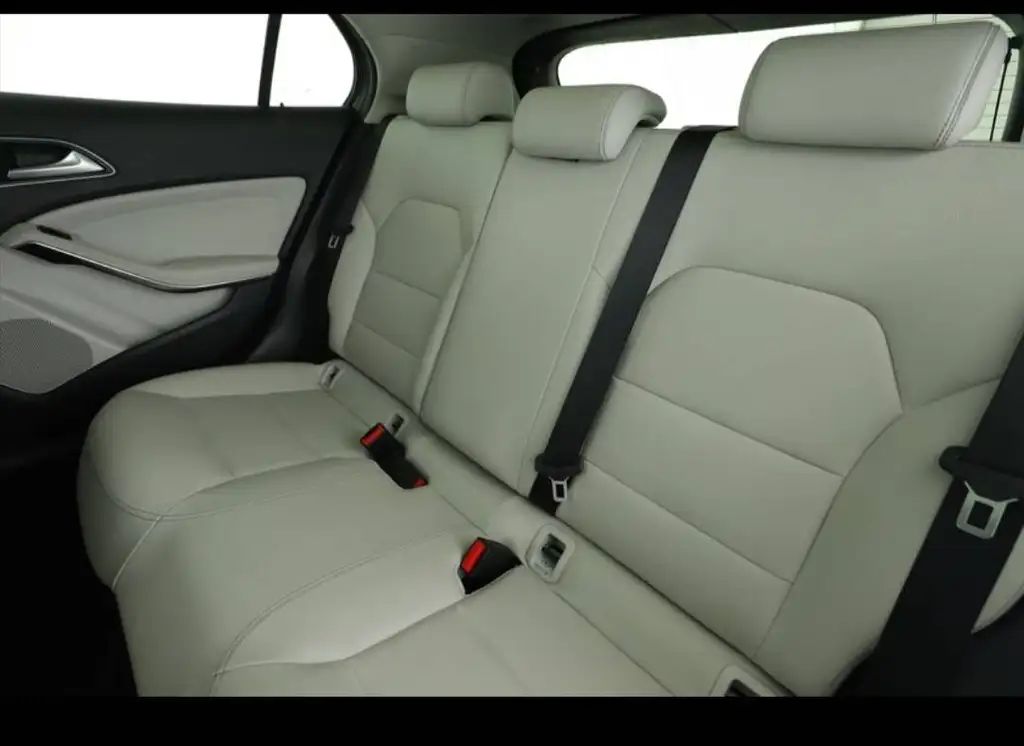 Mercedes-Benz GLA 2016 - foto 1