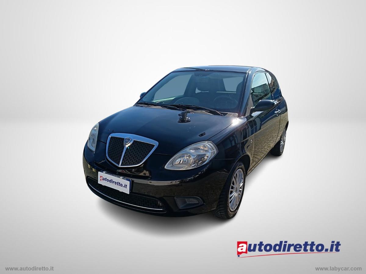 Lancia Ypsilon